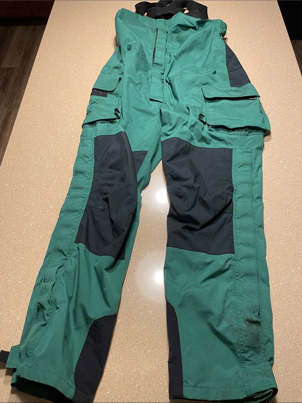 Cabela's Green and Black Men's Guidewear Bibs